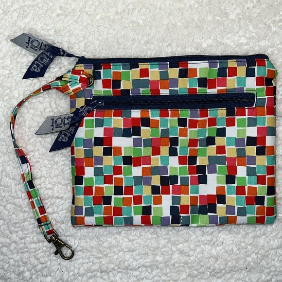 Iota Chic "Mosaic" 3-piece Tote Travel Bag Set Black Exterior - Picture 11 of 12